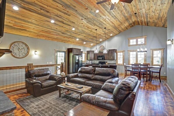 تلفزيون، مدفأة