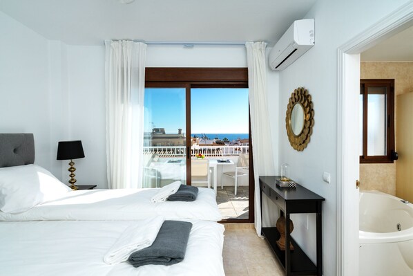 3 bedrooms, iron/ironing board, free WiFi, bed sheets - Pool Penthouse in La Cala by Costarentals - Ref 19 (Mijas)