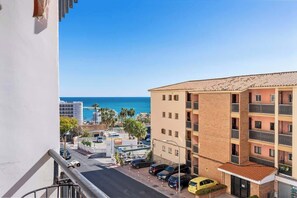 Property grounds - Seaview family apartment by Costarentals - Ref 107 (Benalmádena)