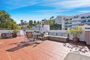 Outdoor dining - Terrace Penthouse with Pool by Costarentals - Ref 84 (Las Lagunas de Mijas)