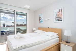 3 soverom, strykejern/-brett, reiseseng for barn og wi-fi (inkludert)