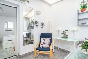 1 bedroom, iron/ironing board, free WiFi, bed sheets