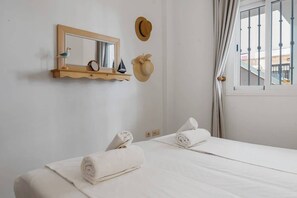 1 soverom, strykejern/-brett, wi-fi (inkludert) og sengetøy