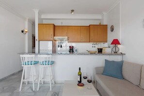 Interior - Charming Torreblanca apt by Costarentals - Ref 152 (Fuengirola)
