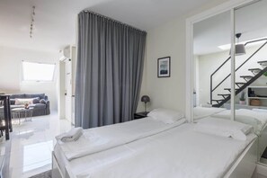 Strykejern/-brett, wi-fi (inkludert) og sengetøy