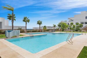 Outdoor pool - Stunning apartment Padel&Gym by Costarentals - Ref 74 (Las Lagunas de Mijas)