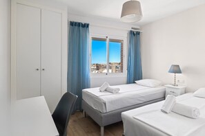 3 bedrooms, iron/ironing board, travel crib, free WiFi