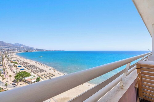 Beachfront Stella Maris by Costarentals - Ref 36