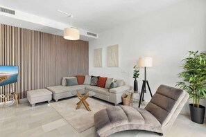 Smart TV, offices