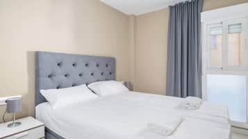 1 slaapkamer, een strijkplank/strijkijzer, gratis wifi, beddengoed