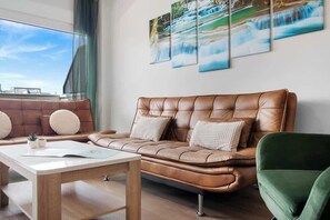 Smart TV, offices - Stunning flat with pool&padel by Costarentals - M4 (Estepona)