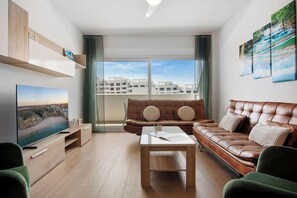 Smart TV, offices - Stunning flat with pool&padel by Costarentals - M4 (Estepona)