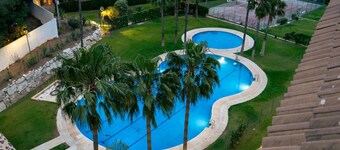 Terrace penthouse by Costarentals - Ref 44