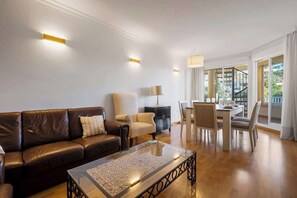 Smart TV, offices - Terrace penthouse by Costarentals - Ref 44 (Fuengirola)