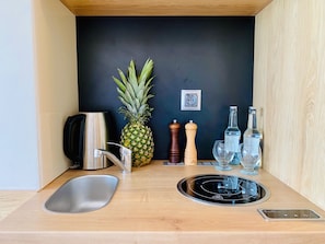 Fridge, microwave, stovetop, dishwasher - CONRAD Comfort Hotel**** (Kraków)