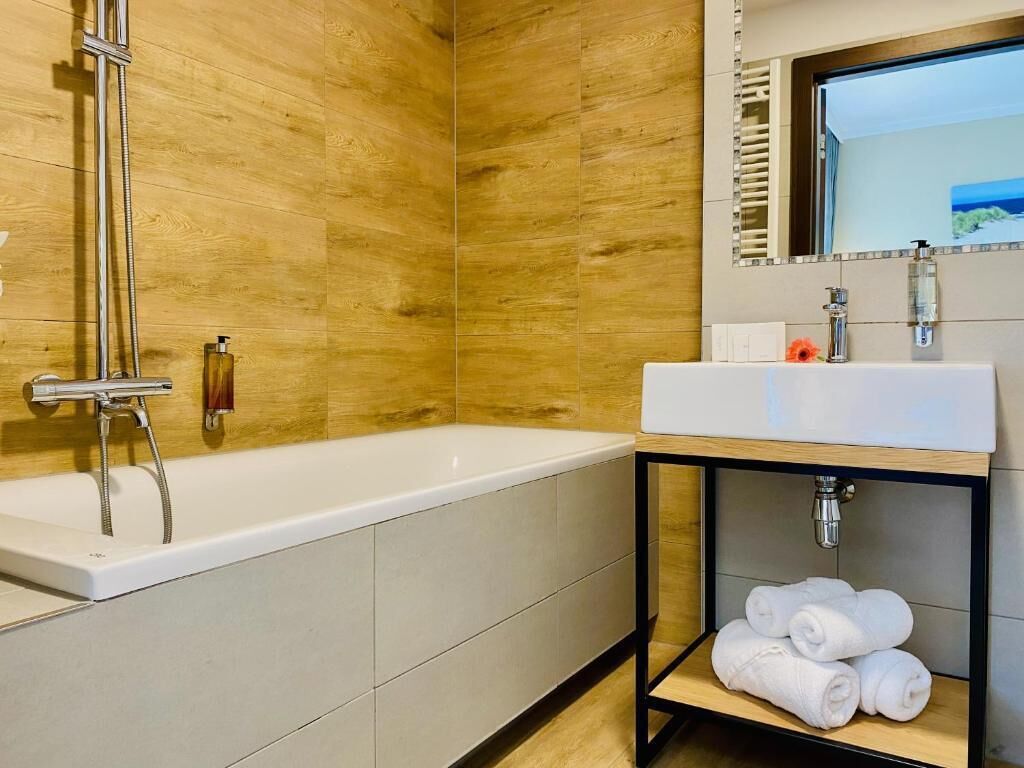 Photo - CONRAD Comfort Hotel****