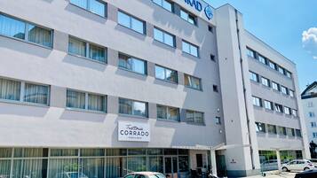 Facciata della struttura