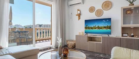 Smart TV, Netflix, streaming services