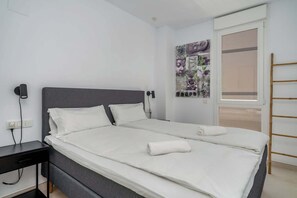 2 bedrooms, iron/ironing board, free WiFi, bed sheets - Blue apt in Torreblanca by Costarentals - Ref 174 (Fuengirola)