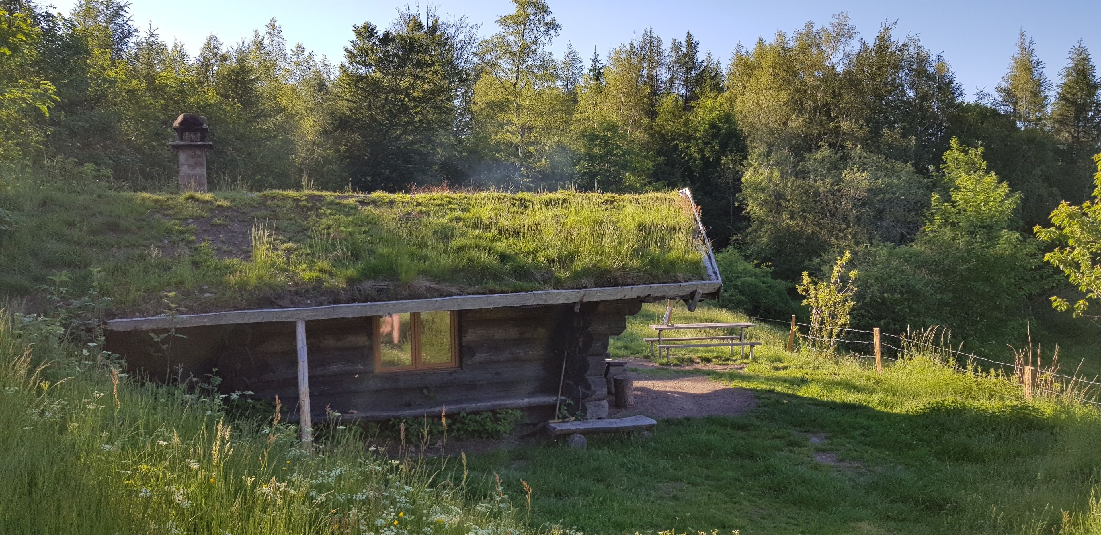 المنشأة من الخارج