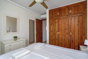 2 bedrooms, iron/ironing board, free WiFi, bed sheets - Seaview apt in Riviera by Costarentals - Ref 31 (Mijas)
