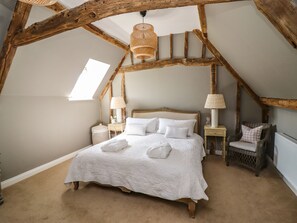 2 bedrooms, individually decorated, individually furnished, free WiFi - The Compton Cottage (Cheltenham)