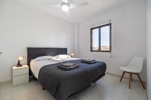 2 Schlafzimmer, Bügeleisen/Bügelbrett, kostenloses WLAN, Bettwäsche