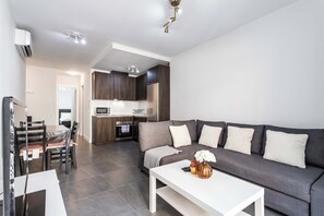Smart TV, offices - Beach Tapas Apartment by Costarentals - Ref 182 (Fuengirola)