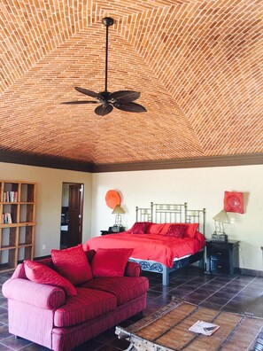 2 bedrooms, iron/ironing board, free WiFi, bed sheets - Mexican Summer Getaway in Perfect Climate (San Antonio Tlayacapan)