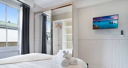 Spacious 3BR House near Figtree Grove - 8mins walk