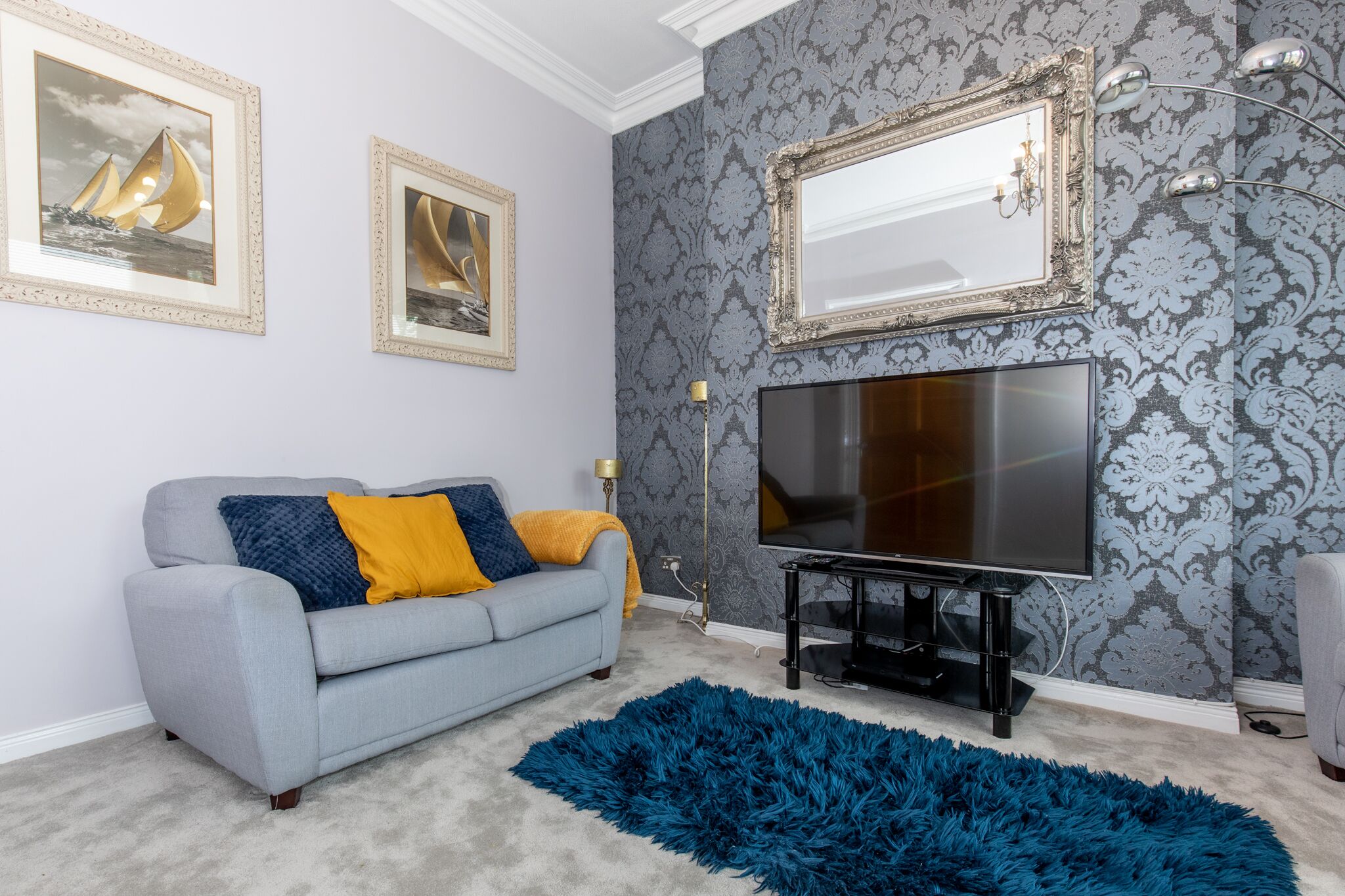 House | 4 bedrooms, iron/ironing board, free WiFi, bed sheets