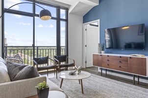 Two Bedroom Apartment | Vistas a la ciudad