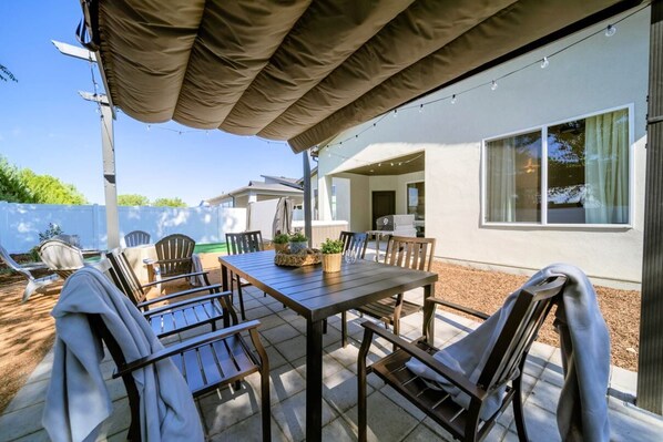 Outdoor dining
