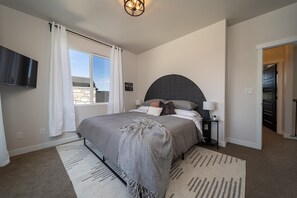 4 bedrooms, free WiFi, bed sheets