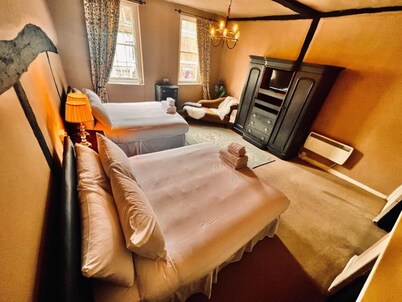 George and Dragon Hotel