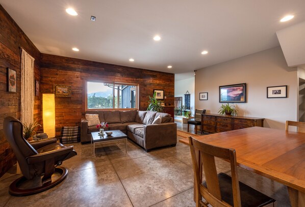 House, 2 Bedrooms | 2 bedrooms, free WiFi