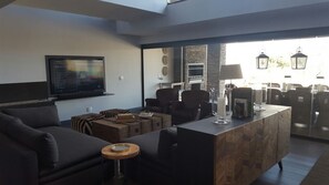 Living area - Kruger National Elephant Point Lodge (Mbombela)