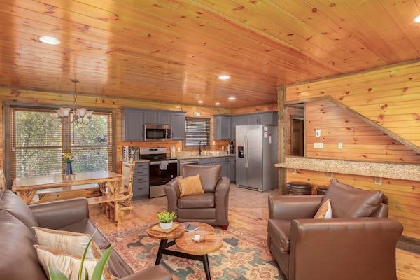 Open Kitchen/Living Room Floor Plan Offers Room For Everyone To Visit