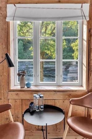 الإطلالة من المنشأة