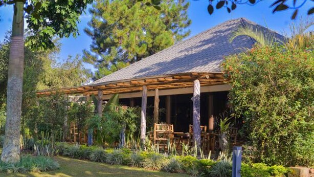 Free daily full breakfast - Kaz Garden Cottages (Entebbe)