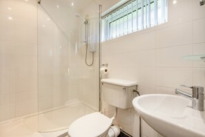 Towels - 5 bedroom accommodation in Heritage Marina, near Congleton (Heritage Marina, near Congleton)