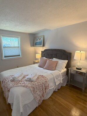 4 chambres, bureau, Wi-Fi gratuit, draps fournis