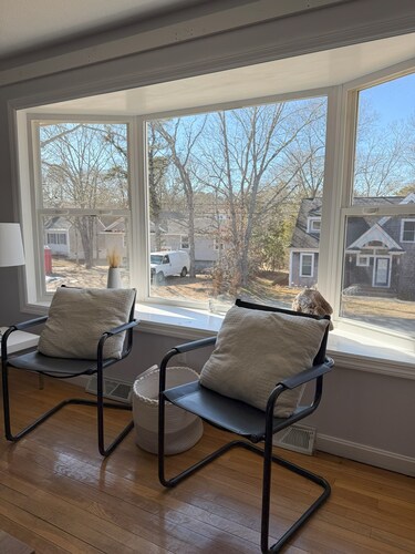 Cape Getaway 4 Bedroom w/ Outdoor Shower, Ramp Access to Water, New Bathroom