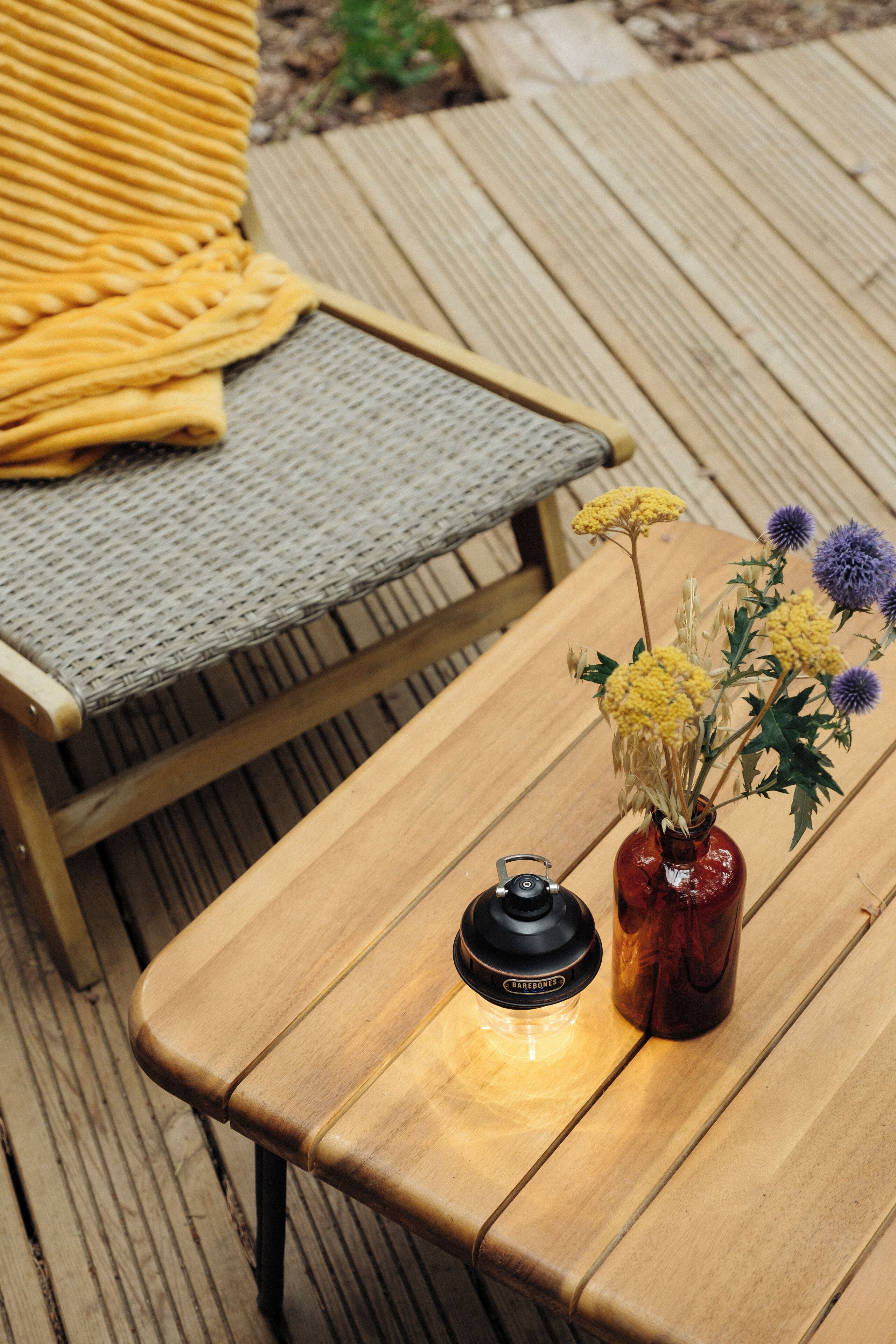 Minibar, cortinas opacas, ropa de cama