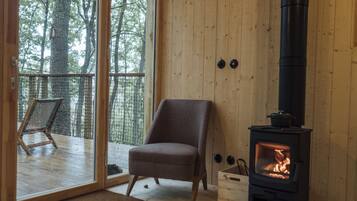 Superior Cabin | Minibar, blackout drapes, bed sheets