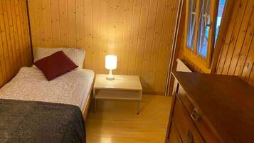 2 chambres, lit parapluie, Wi-Fi gratuit, draps fournis