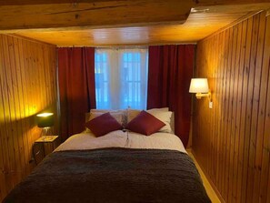 2 chambres, lit de bébé portatif, accÚs au Wi-Fi (inclus)