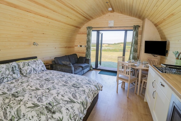 1 bedroom, individually decorated, individually furnished, free WiFi