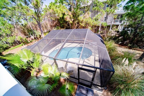 20% OFF THANKSGIVING! Plantation Home, Dog Friendly, Private Pool, Sleeps 10!