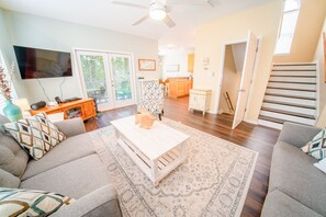 Smart TV, DVD player, books